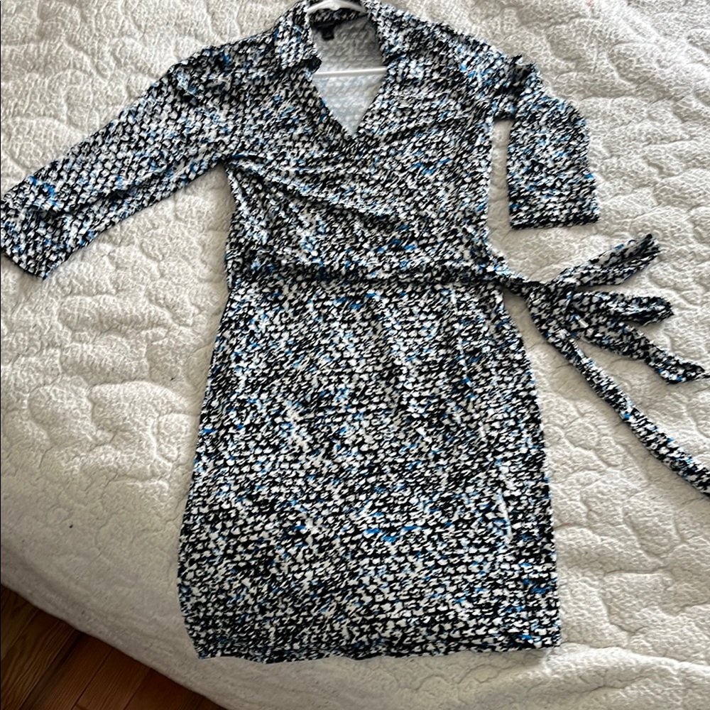 Ann Taylor: Blue & Black Patterned Wrap Dress, Size 2,